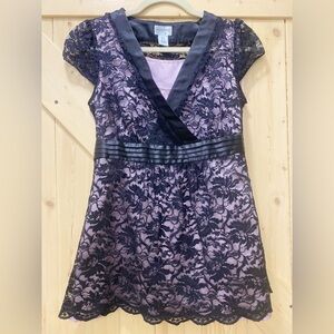 ❤️‍🔥❤️‍🔥Motherhood Maternity Black & Purple Lacey Shortsleeved Tied Waist Blouse